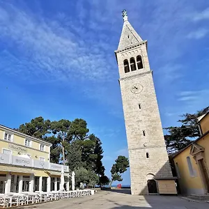 Stella Deluxe Superior 5 Star Apartment, Your Piece Of Heaven By The Sea & Park, With Sea View Apartment Novigrad Istria