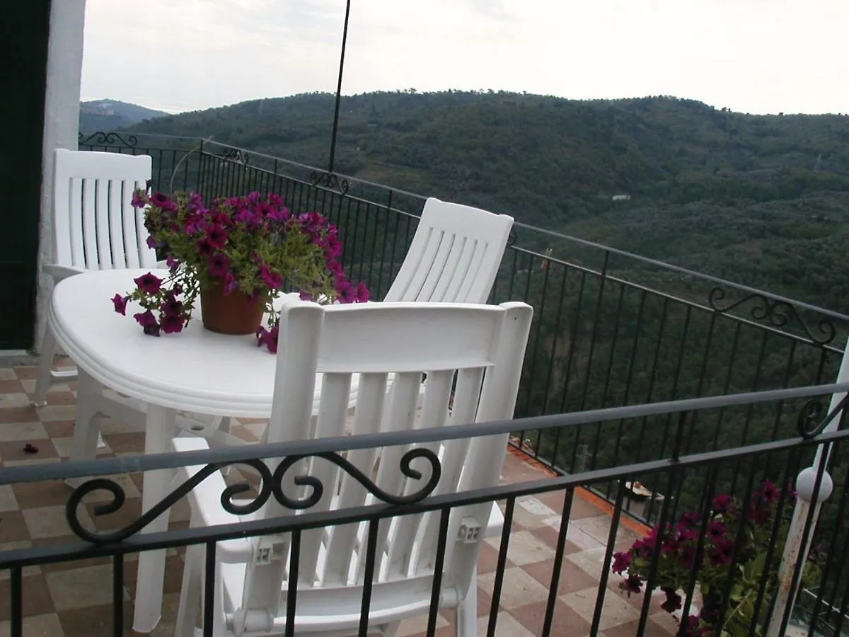 Agriturismo Ranise Franca Pietrabruna 0*,  Italien